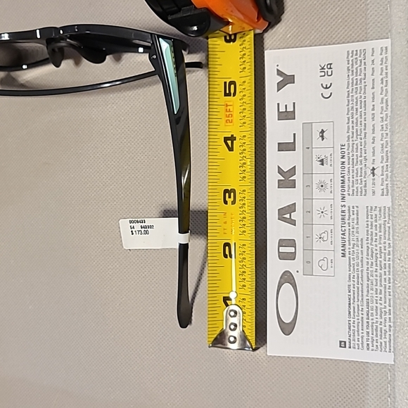 OAKLEY SUNGLASSES - Picture 11 of 11